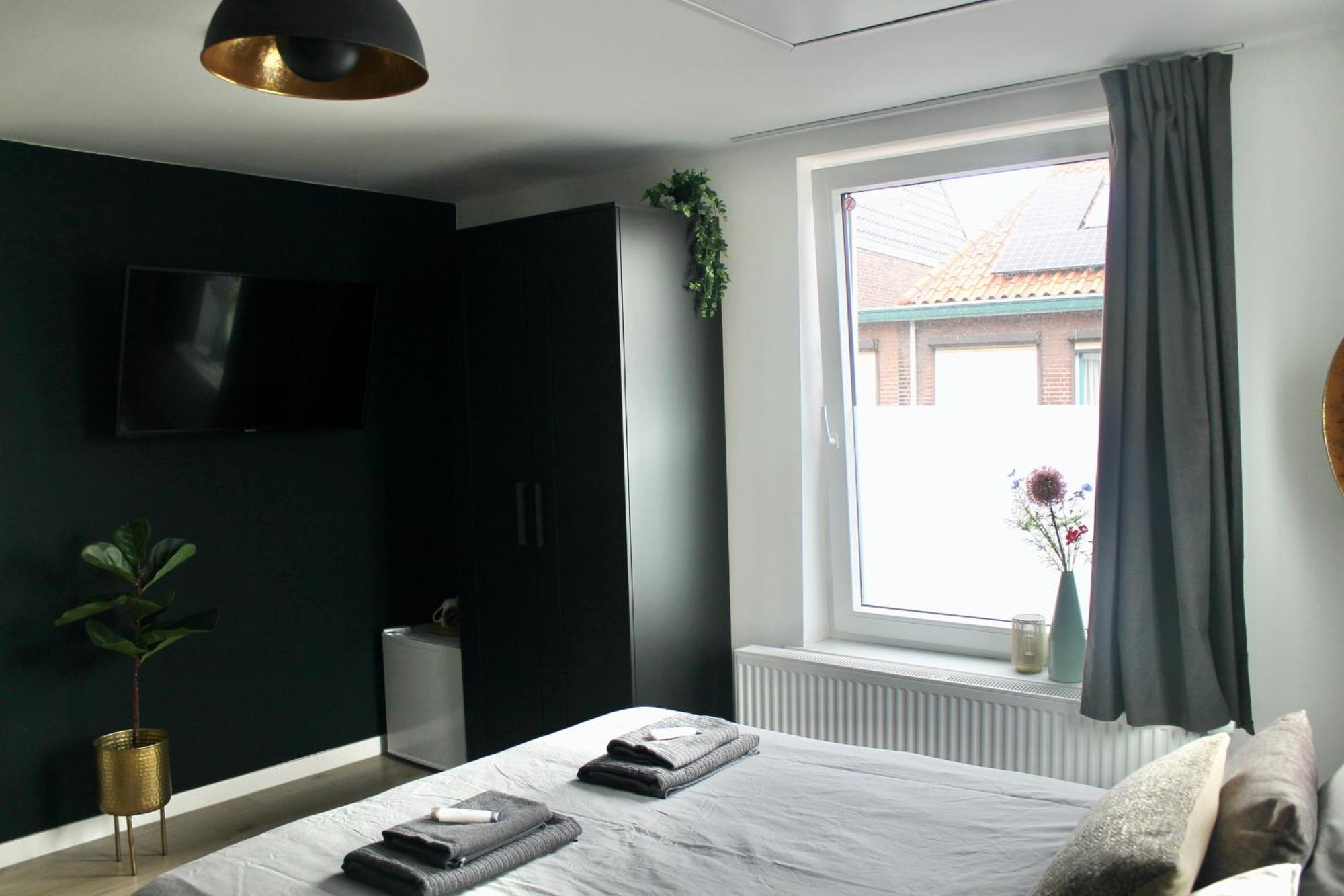 B&K Urban City Suites Tilburg Exterior foto