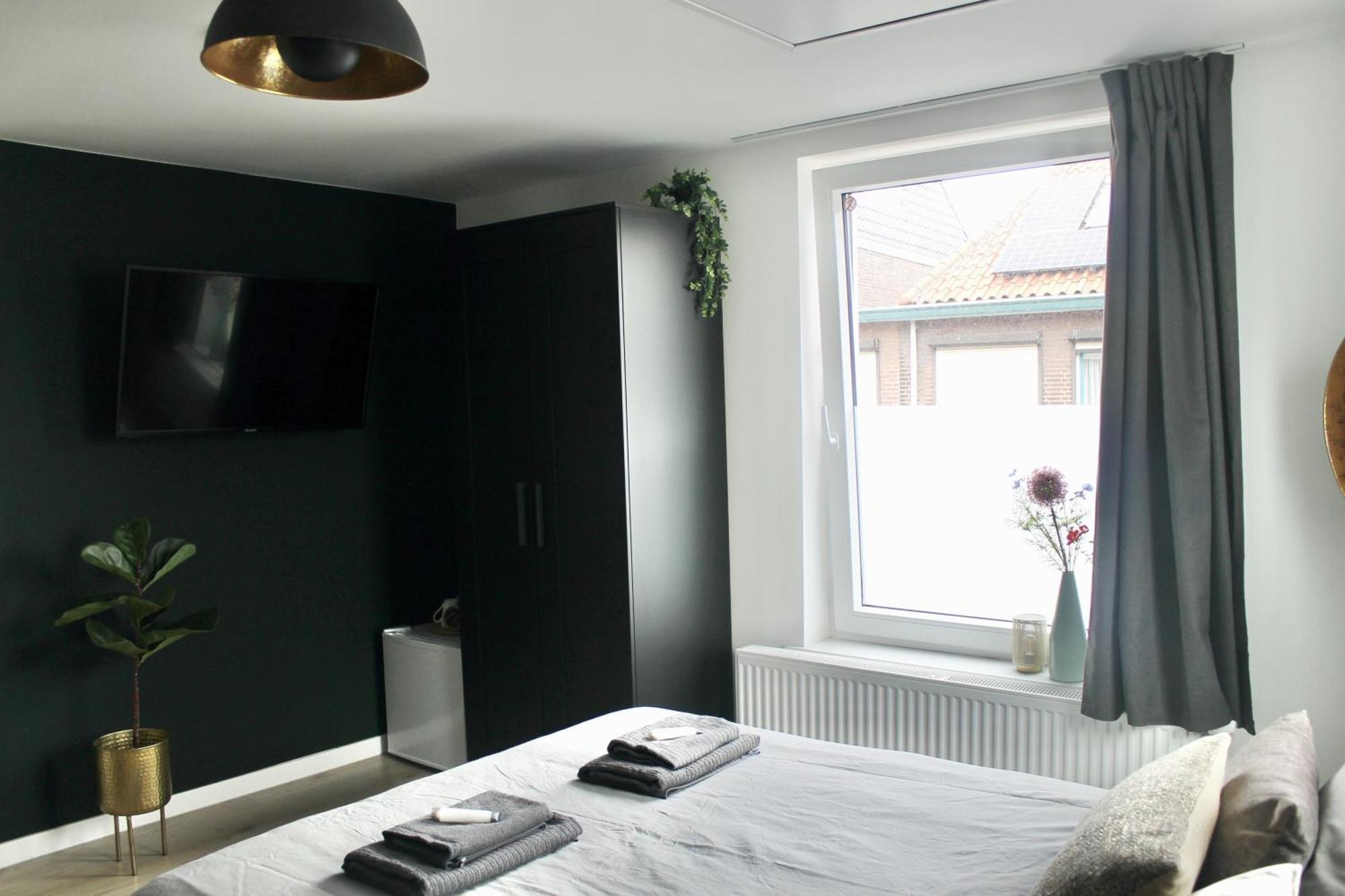 B&K Urban City Suites Tilburg Exterior foto